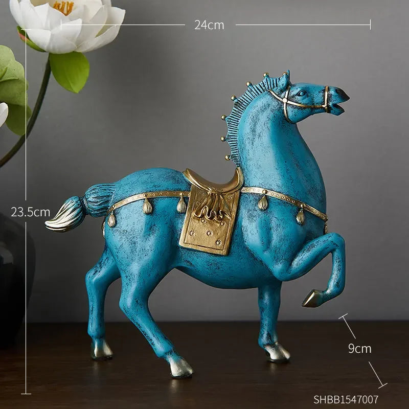 Sculpted Stallion Décor